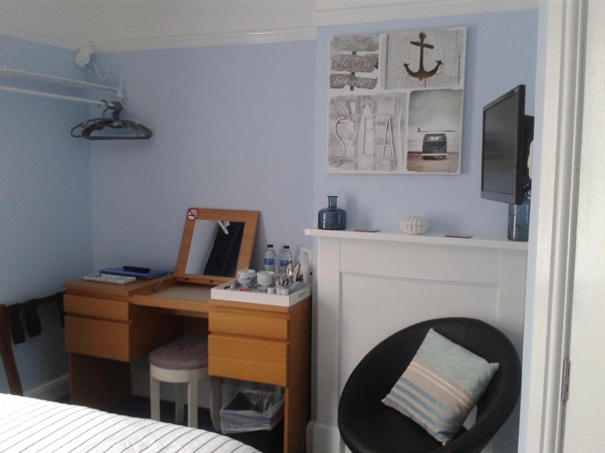South Rising Guest House Poole Buitenkant foto