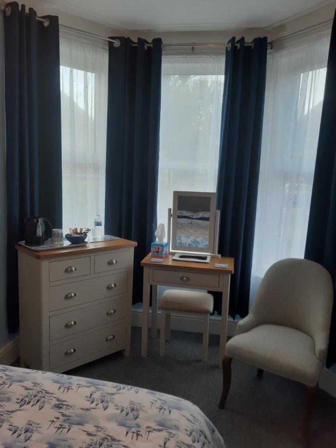South Rising Guest House Poole Buitenkant foto