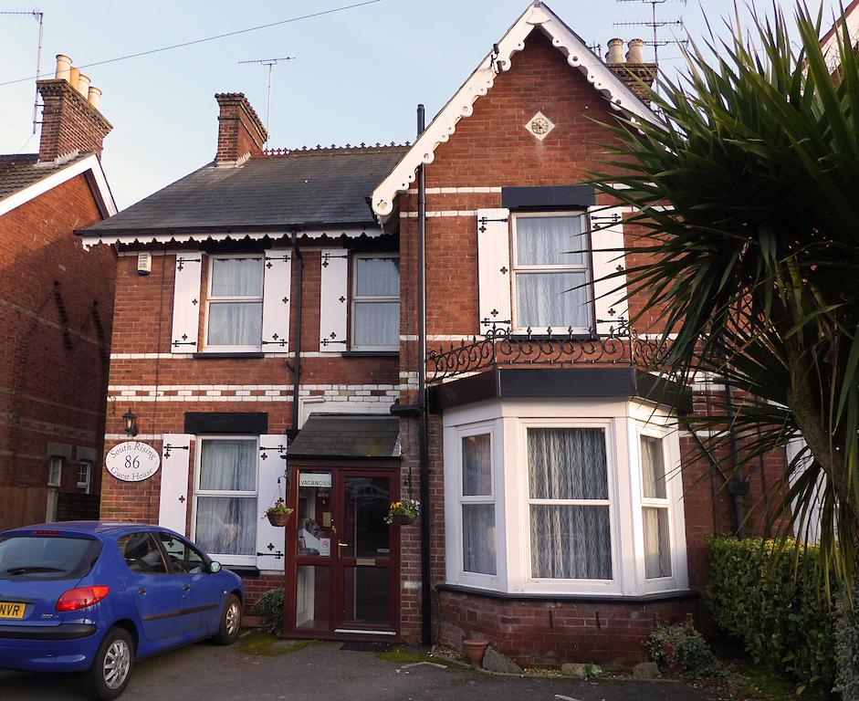 South Rising Guest House Poole Buitenkant foto