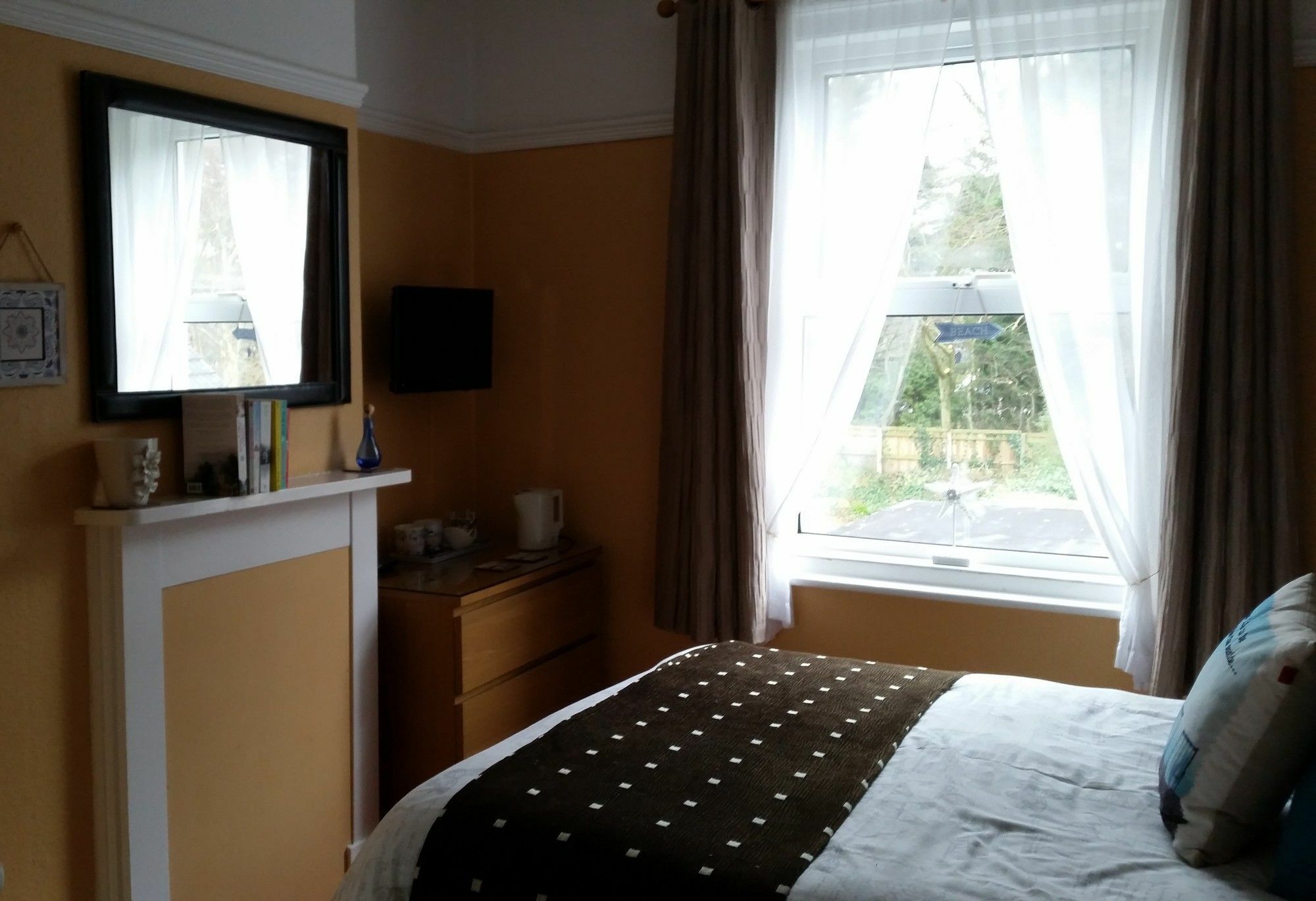 South Rising Guest House Poole Buitenkant foto